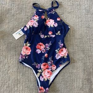 1 piece Beachsissi swimsuit with cups, size L